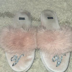 Slippers Victoria's Secret Well Worn